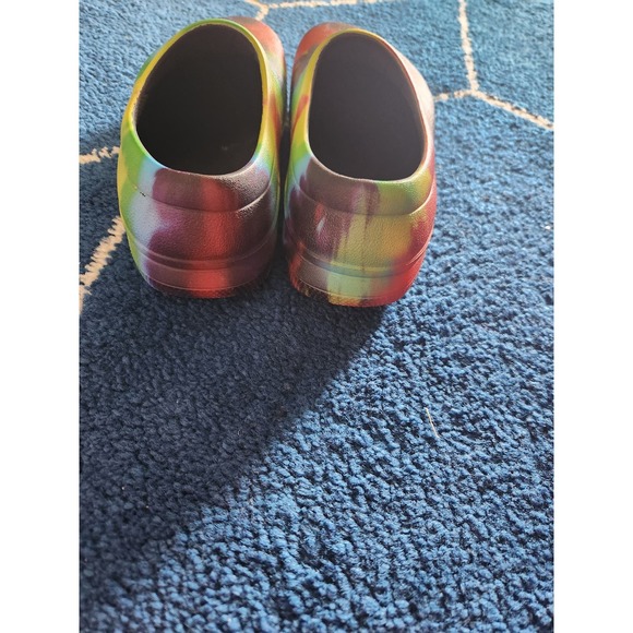Crocs Dual Comfort Tie Dye Clogs Womens 7 - Picture 5 of 5